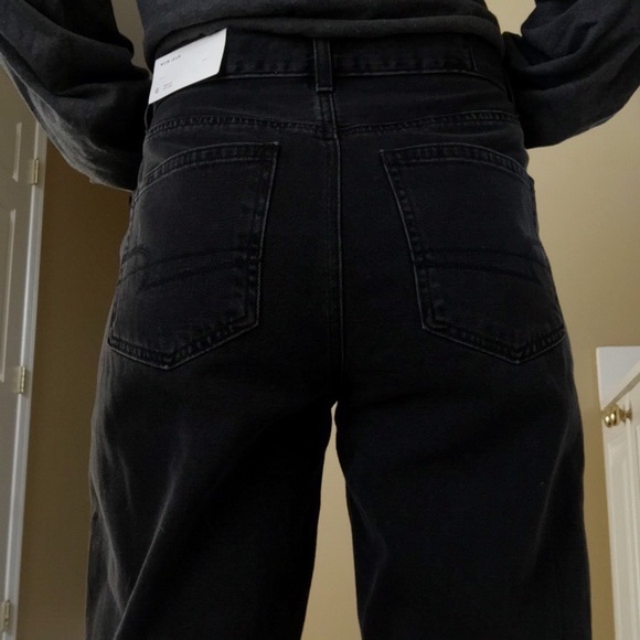 American Eagle Rockstar Black Mom Jeans - Picture 5 of 5